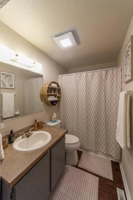 A Very Unique Quirky And Comfortable Home Спокейн Екстериор снимка